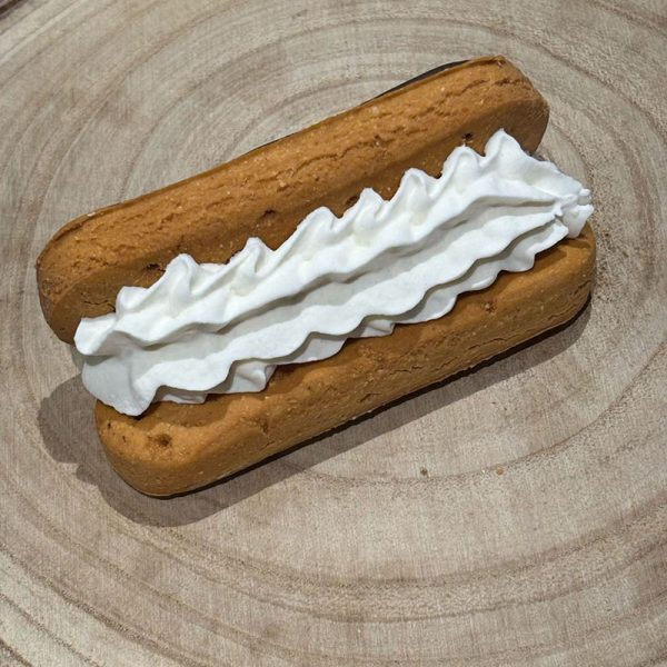 Chocolate Eclair (carob)